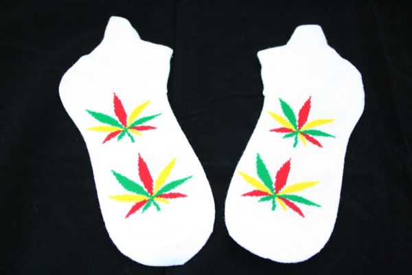 Low-Cut Socks White Cannabis all Sizes